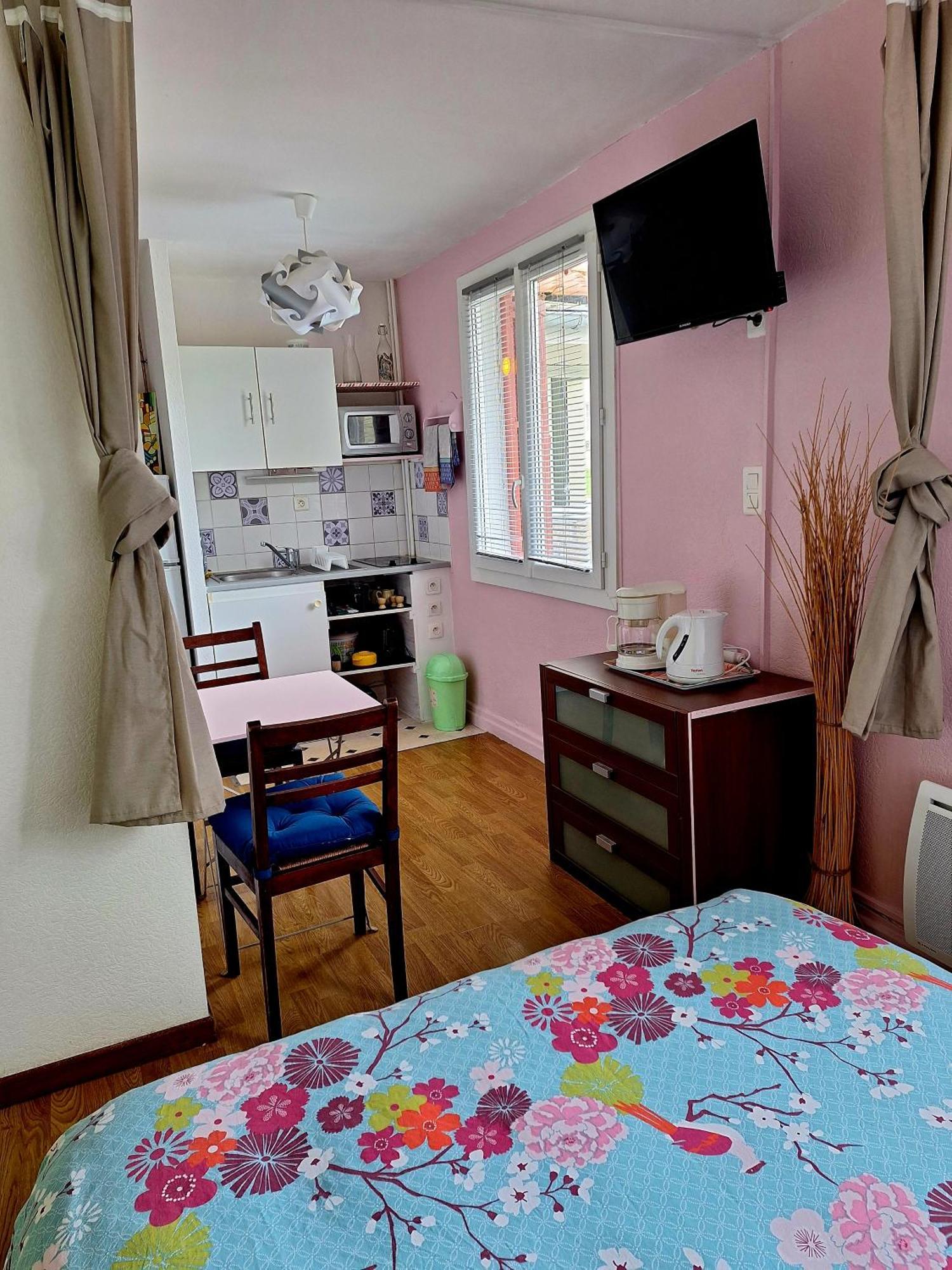 Studio Tout Confort A 300 M Des Thermes Cazaubon Εξωτερικό φωτογραφία